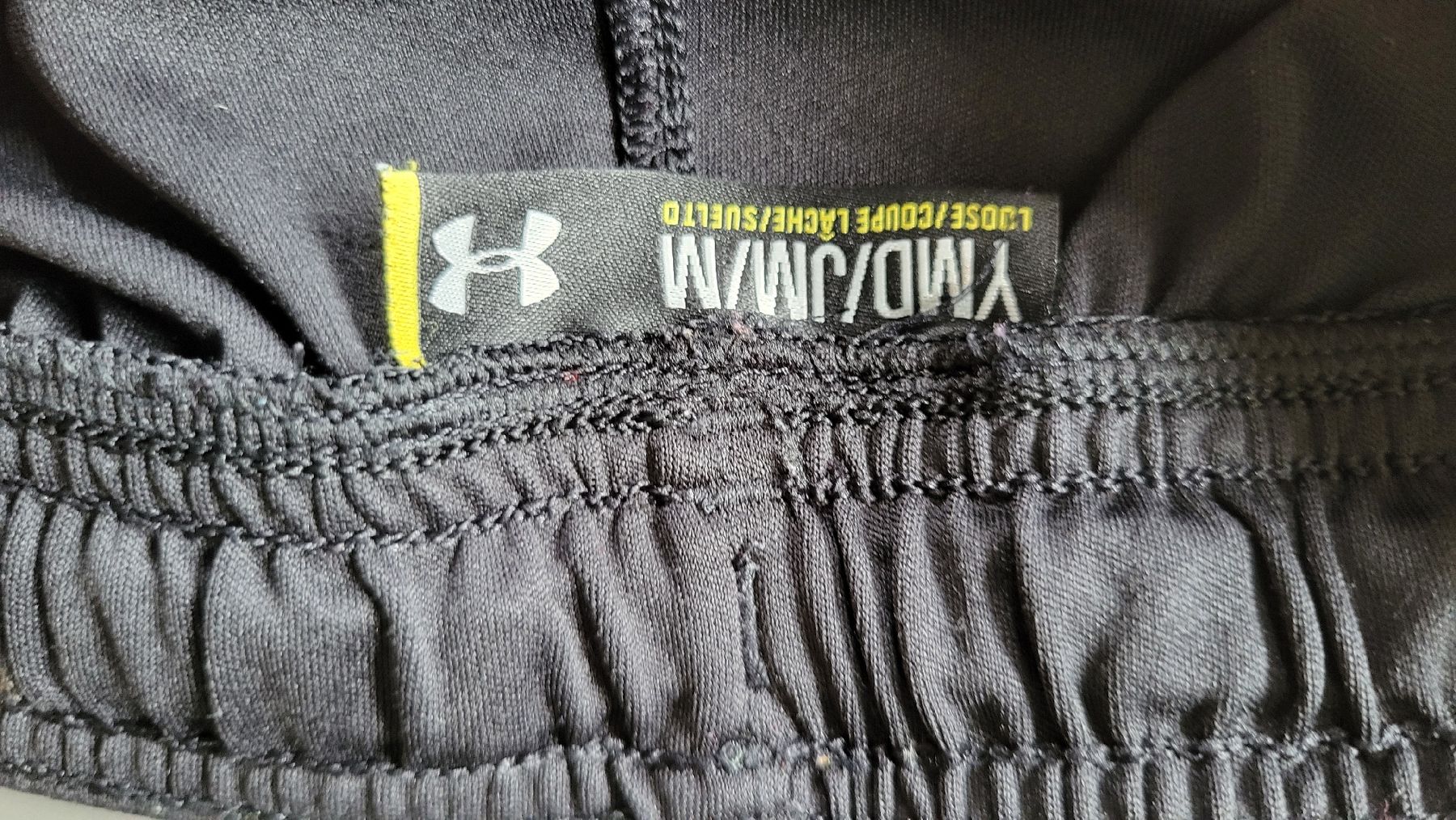 Under Armour Pantaloni: sporthose under armor – Usato da Zürich venduto da Sibetti 2