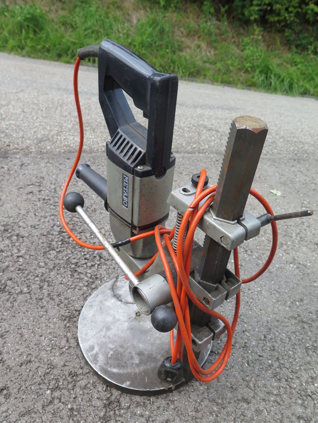 El. Bohrmaschine METABO auf und mit Bohrständer 220 Volt (Gebraucht) in ...
