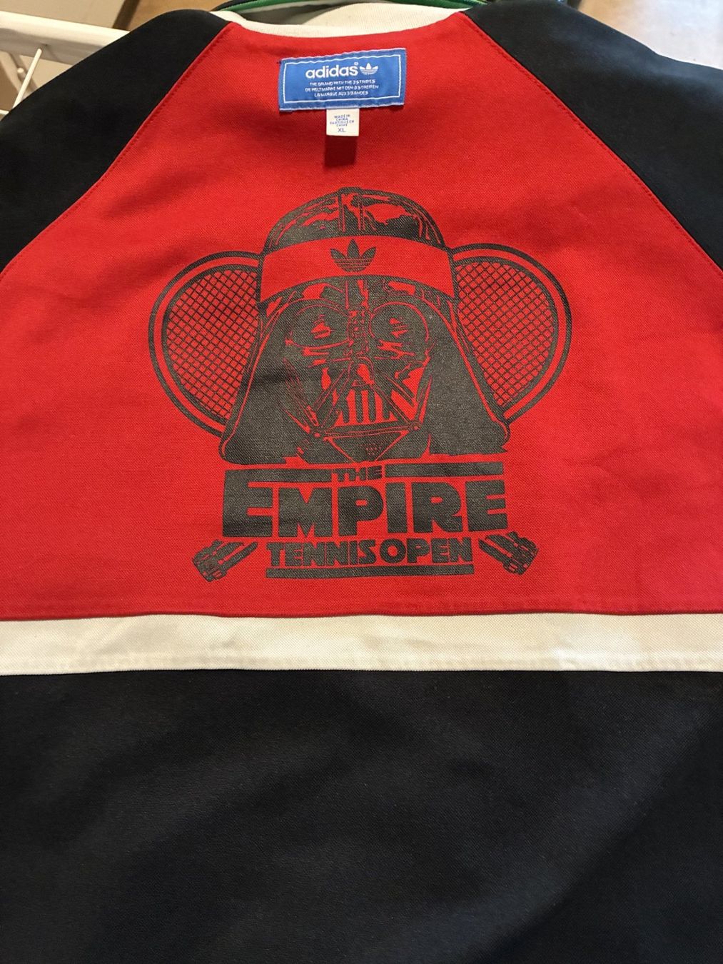 Jacken: Adidas Star Wars Trainerjacke – Gebraucht aus Effretikon von dts_yd7x 2