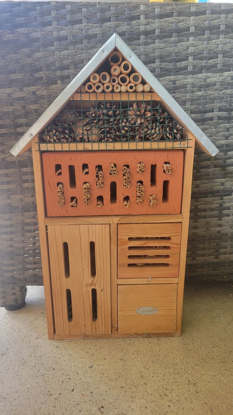 Bienenhäuser: Insektenhotel – Gebraucht aus Bern von nobano