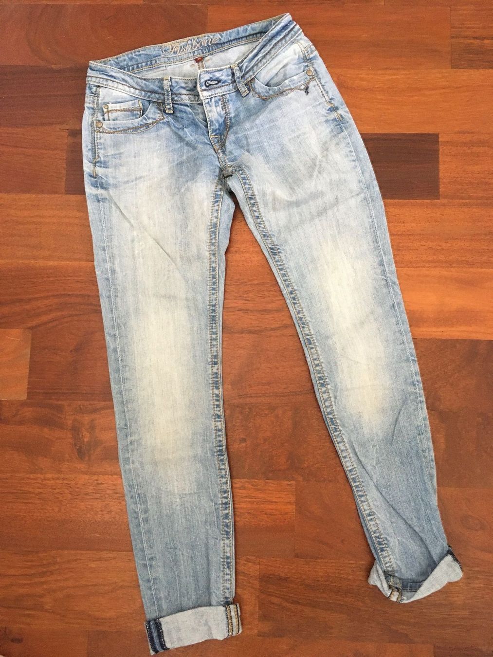 Jeans: Jeans bleu clair, taille 26 – Usato da Versoix venduto da coul-raoul