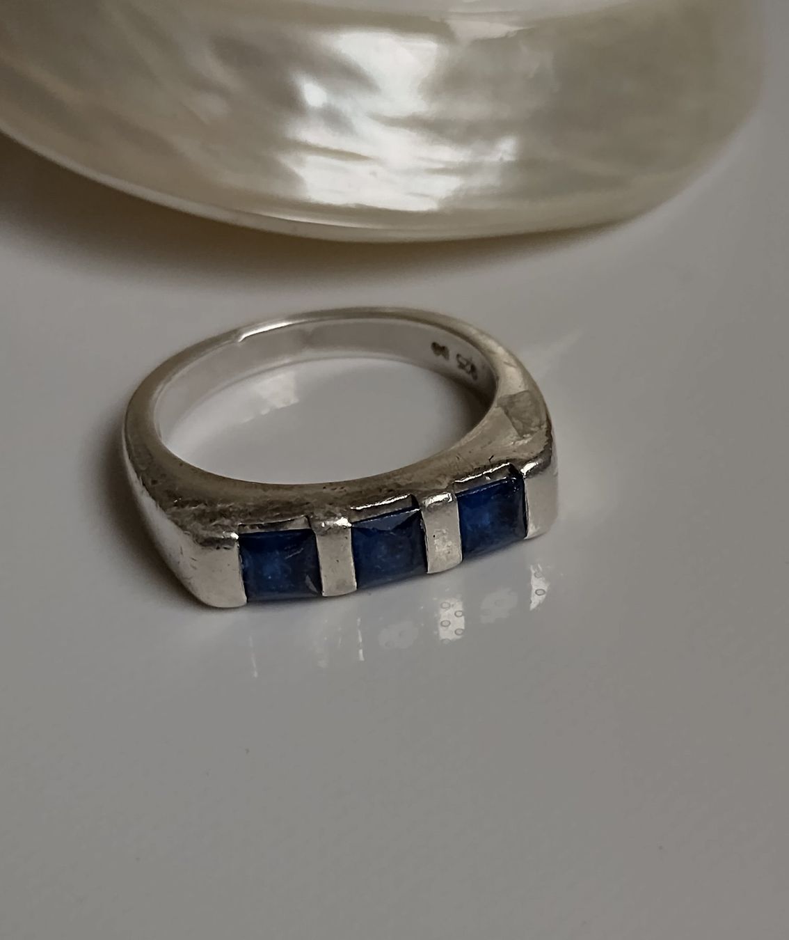 Ringe: RING SILBER 925 MIT BLAUEN STEINEN – Gebraucht aus Romanshorn von BoutiqueA