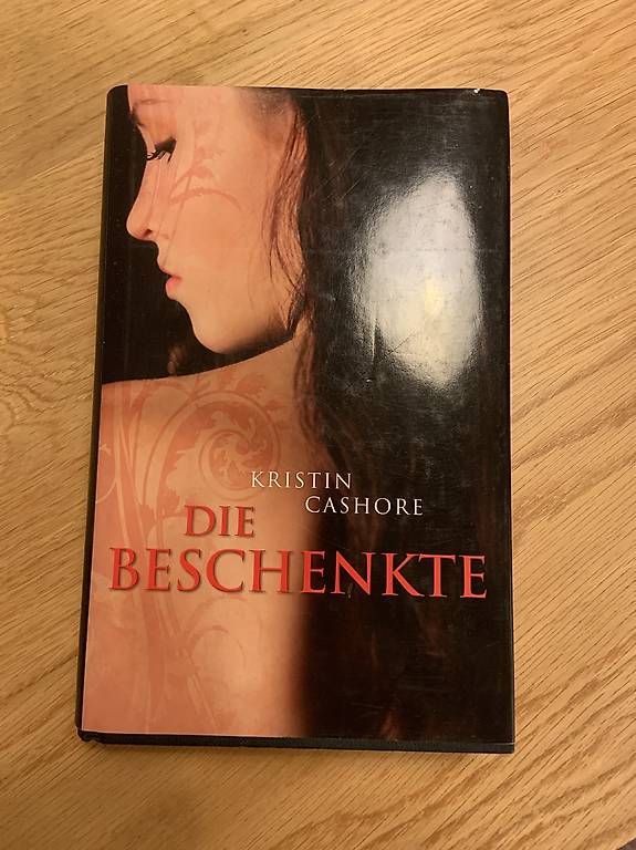 Libri: Die Beschenkte - Kristin Cashore – Usato da Bülach venduto da sophdd