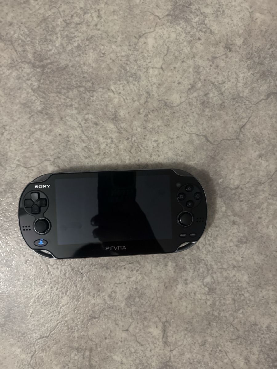 Sony Console: Ps Vita 1004  – Nuovo (secondo la descrizione) da Fribourg venduto da dio_79ds 2