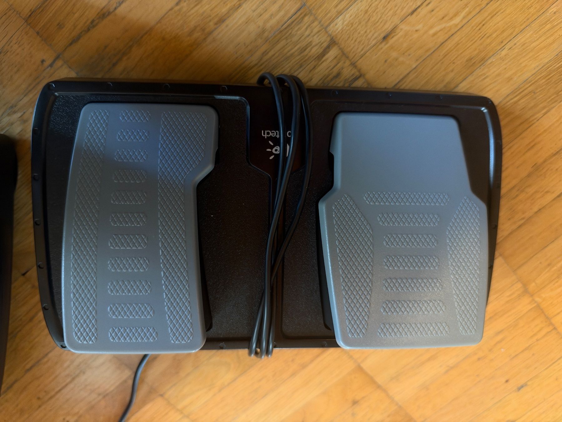 Logitech Manettes: Volante e Pedaliera per Pc Logitech Formula Vibration – D'occasion à Vezia par ram_5gp7 2