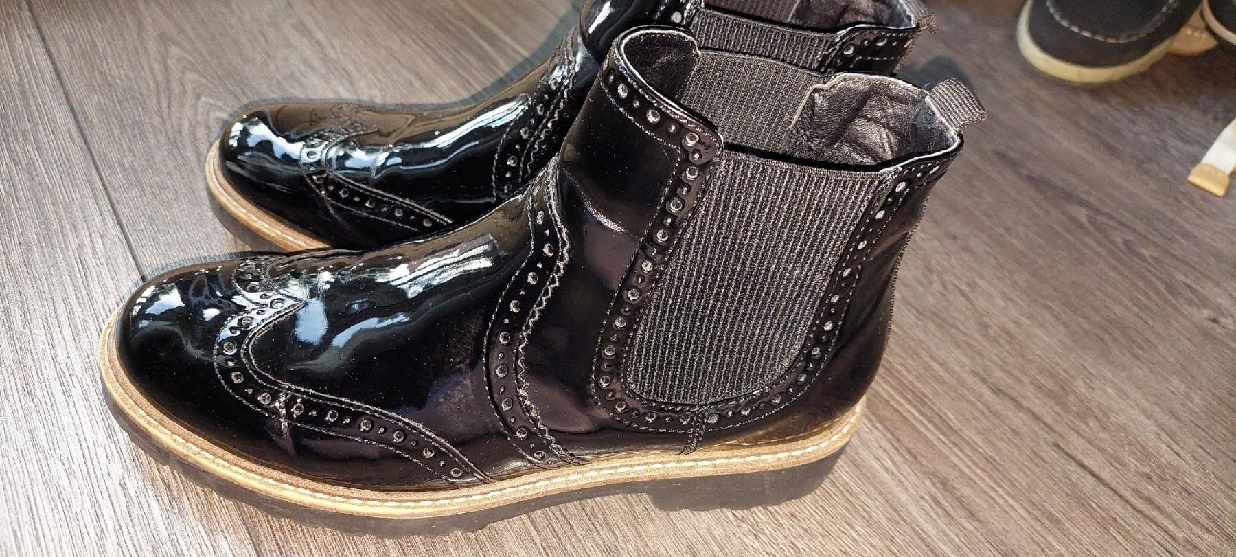 Scarpe da donna: Stiefel gr 38 Schwarz – Usato da Gwatt (Thun) venduto da Letzte-Chance-III 1
