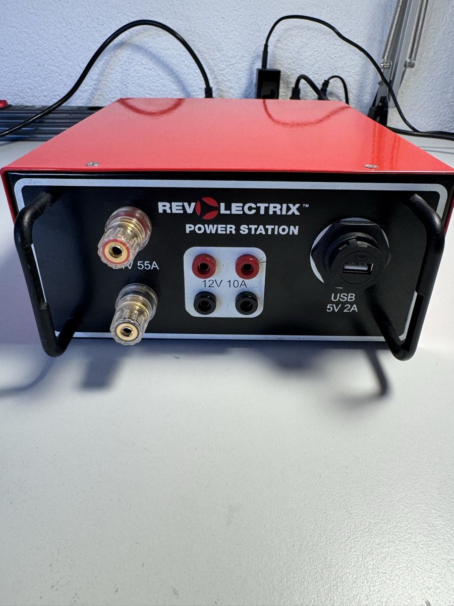Batterie, Caricabatterie & Alimentatori: Netzteil Revolectrix 24V 55A – Usato da Gutenswil venduto da HeliFoto
