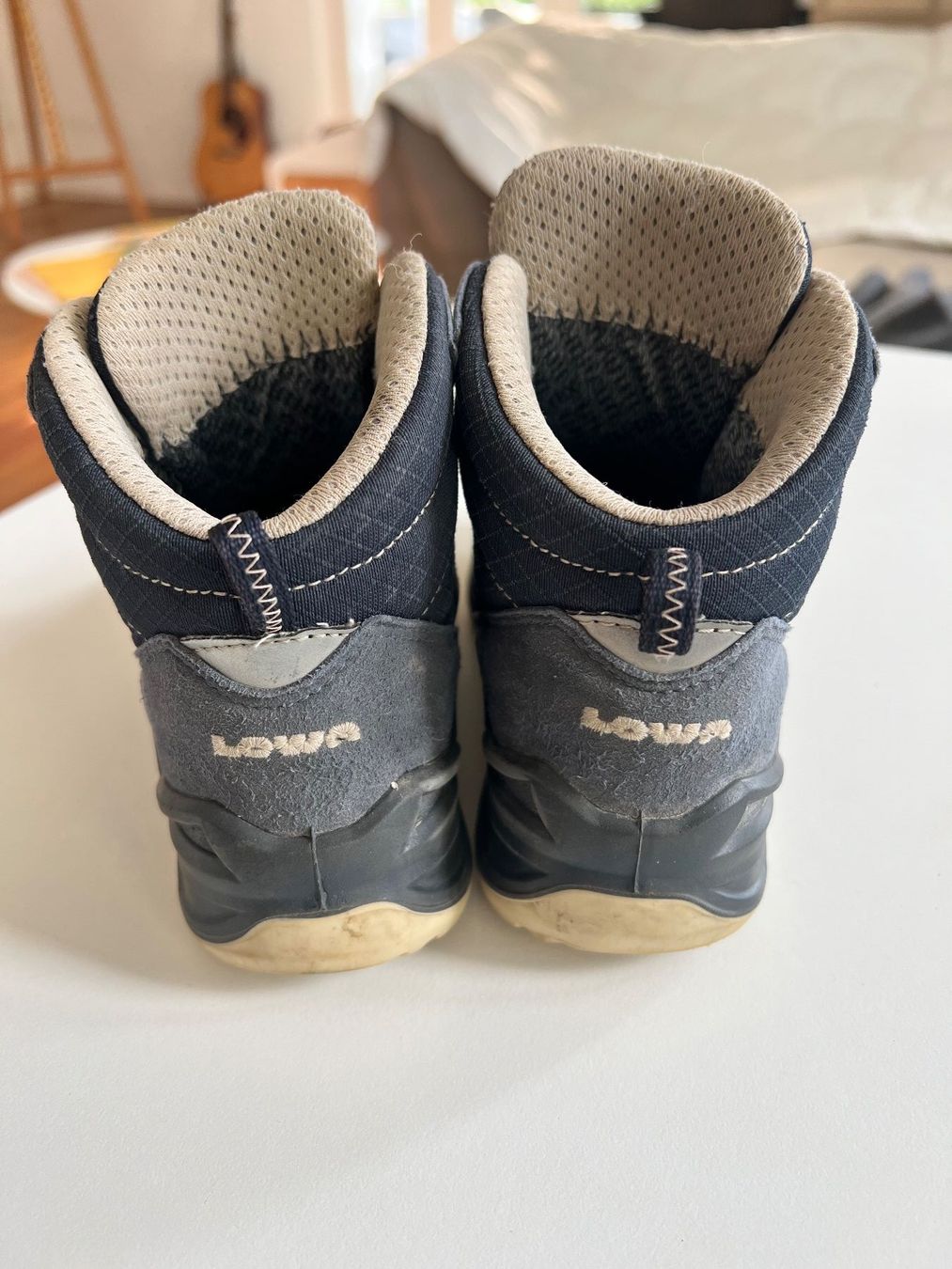 Lowa Scarpe da uomo: Wanderschuhe Lowa, Grösse 31 – Usato da Rifferswil venduto da nanazola 3