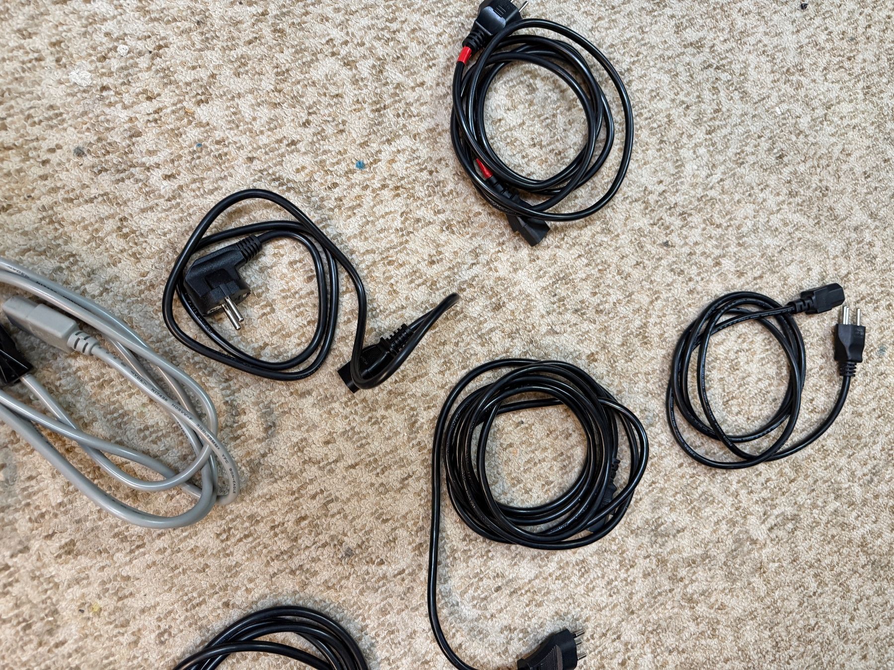 Cavi: Kabel Stromkabel, PC Kabel 10stk – Usato da Niederhasli venduto da swissbrocki 4