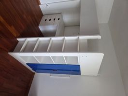 Hochbett mit Schreibtisch