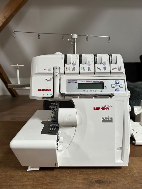 Bernina Overlock / Coverlock Kombimaschine 1300MDC ab CHF 1! (Gebraucht ...