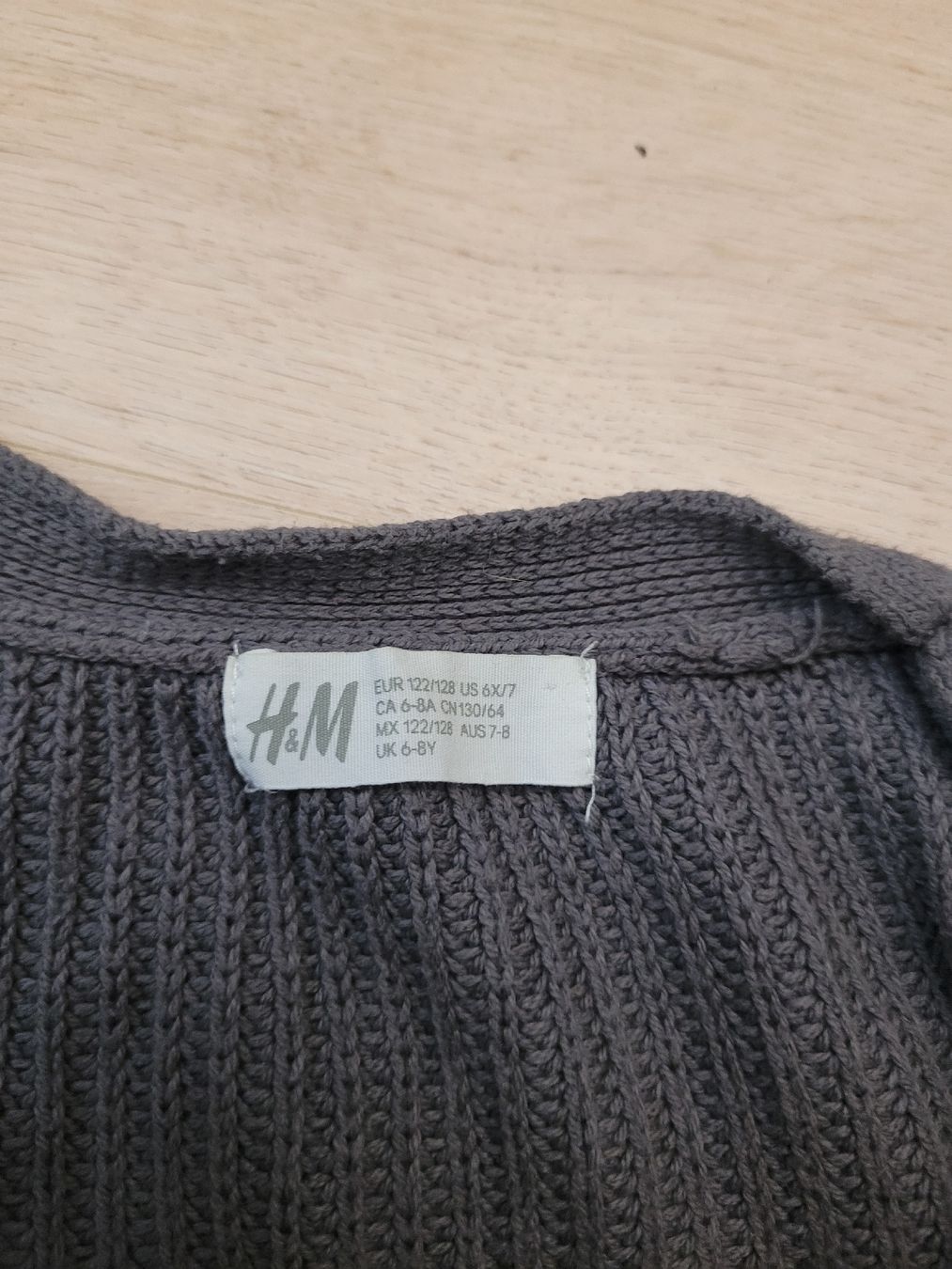 Giacche & Cappotti: Strickjäcklein Gr. 122/128 – Usato da Lupsingen venduto da sta_wgg5 2