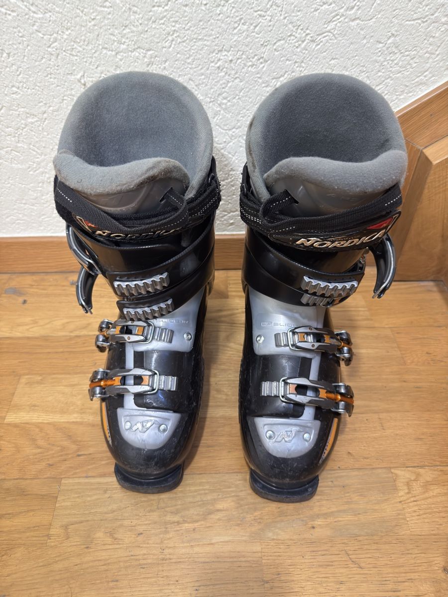 Sci: Ski + boots – Usato da Zürich venduto da isabella_p 3