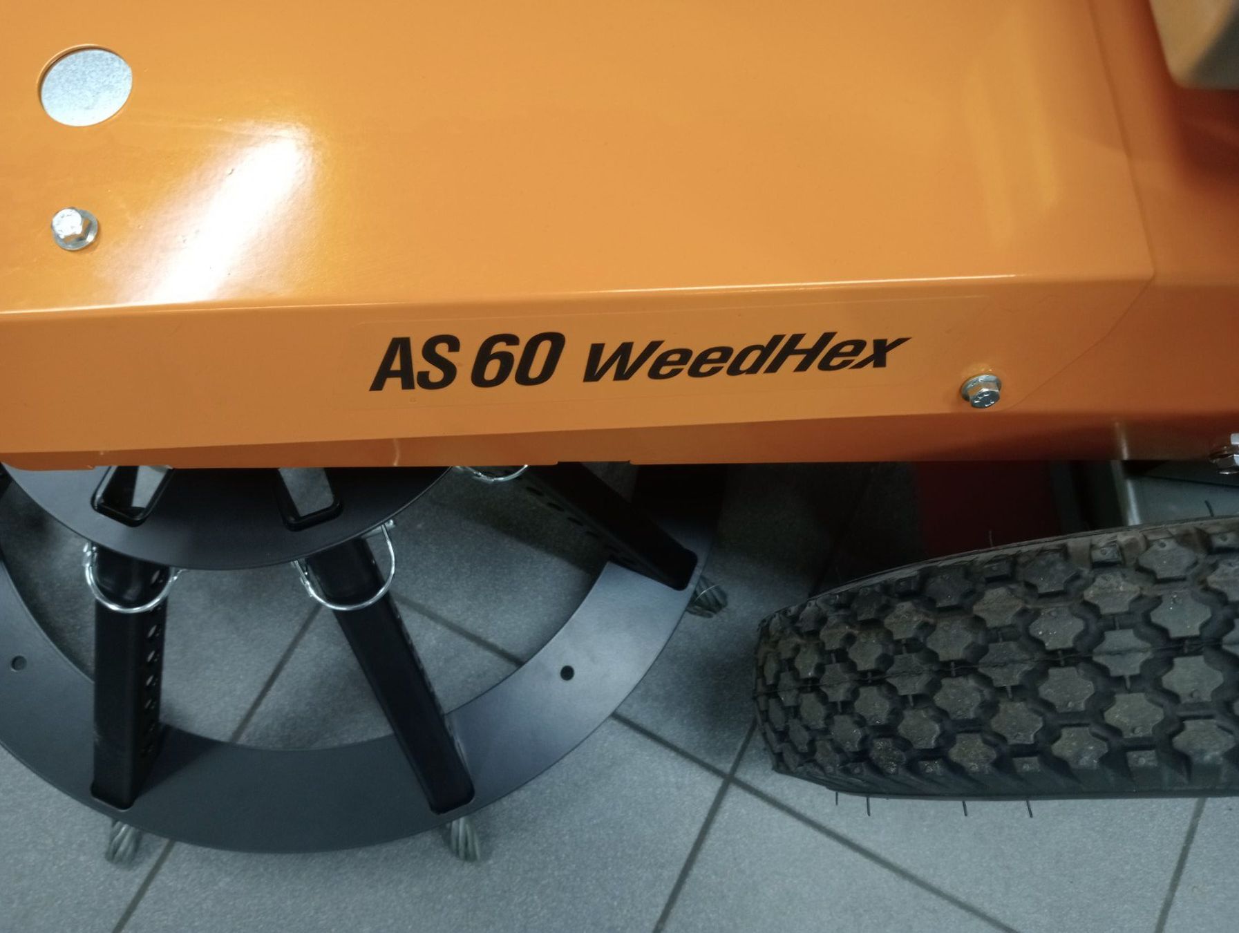 Tutte le macchine: AS60 WeedHex Unkrautbürste 60cm – Nuovo e nell'imballaggio originale da Rüegsbach venduto da Garage3418 5
