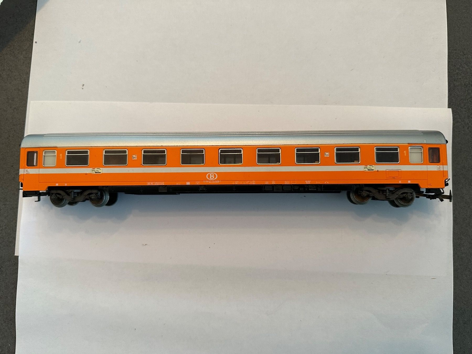 Modelleisenbahnen: H0 Personenwagen – Gebraucht aus Itingen von  1