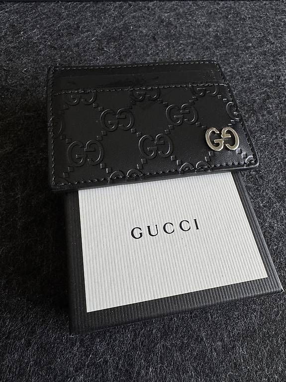 Gucci Portafogli: Kartenetui - Gucci – Usato da St. Gallen venduto da Taulant71l