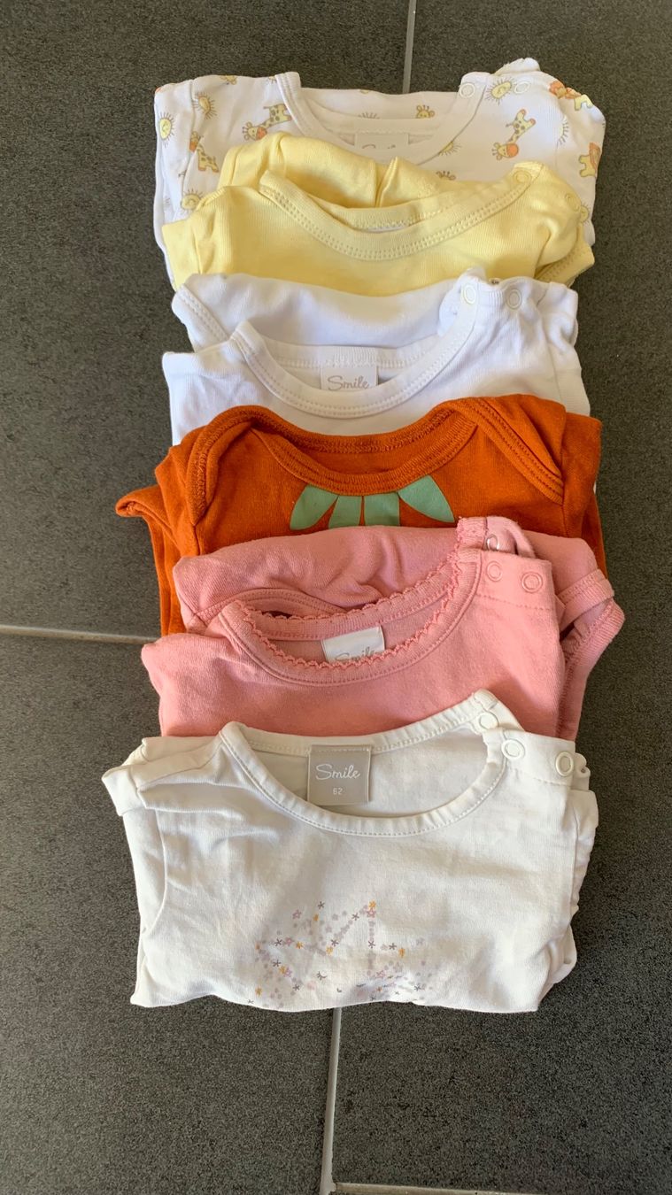 Lotti & Set di vestiti: Babykleider Grösse 62 – Usato da Romanshorn venduto da oag_mh9q 7