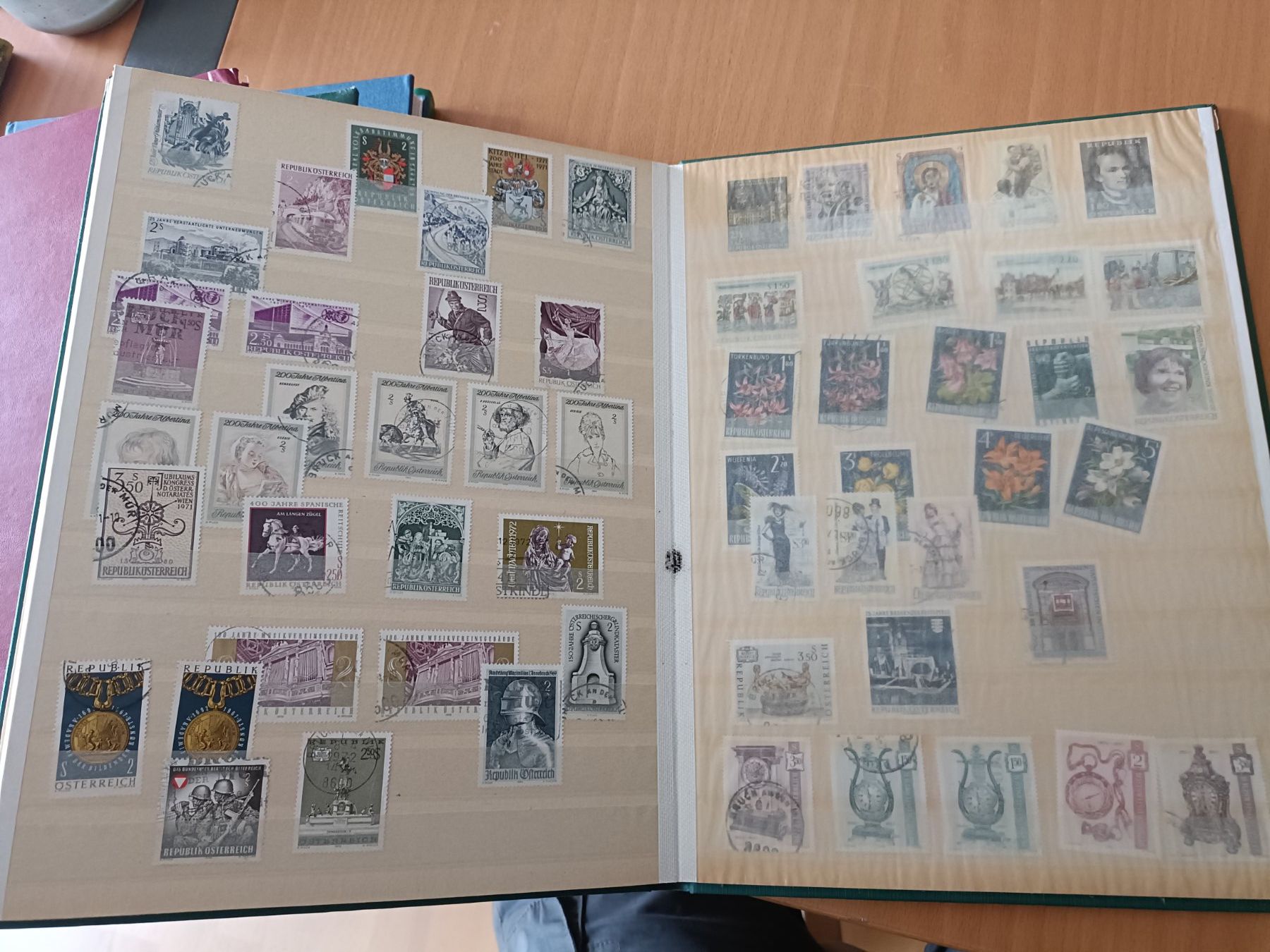 Albums: Briefmarken Sammlung – D'occasion à Luzern par tristan696 4