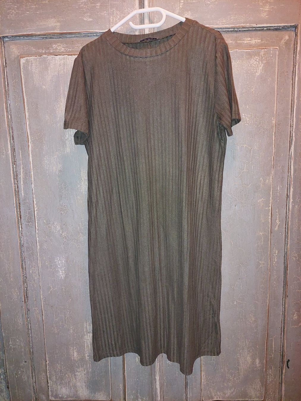 Zara Kleider: Zara Trafaluc . Warmes Minikleid olive - M – Gebraucht aus Besenbüren von piculo