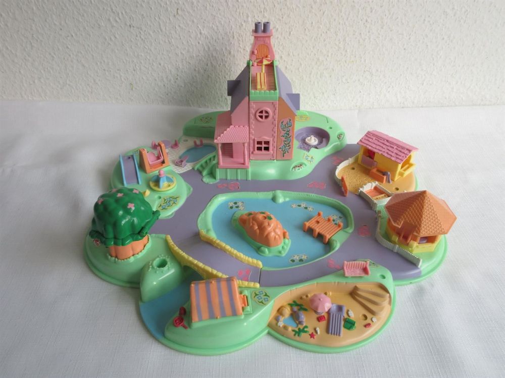 Villa Polly Pocket Magnétique – Hasbro – Jeu D'occasion Non Déballé – Univers Miniature