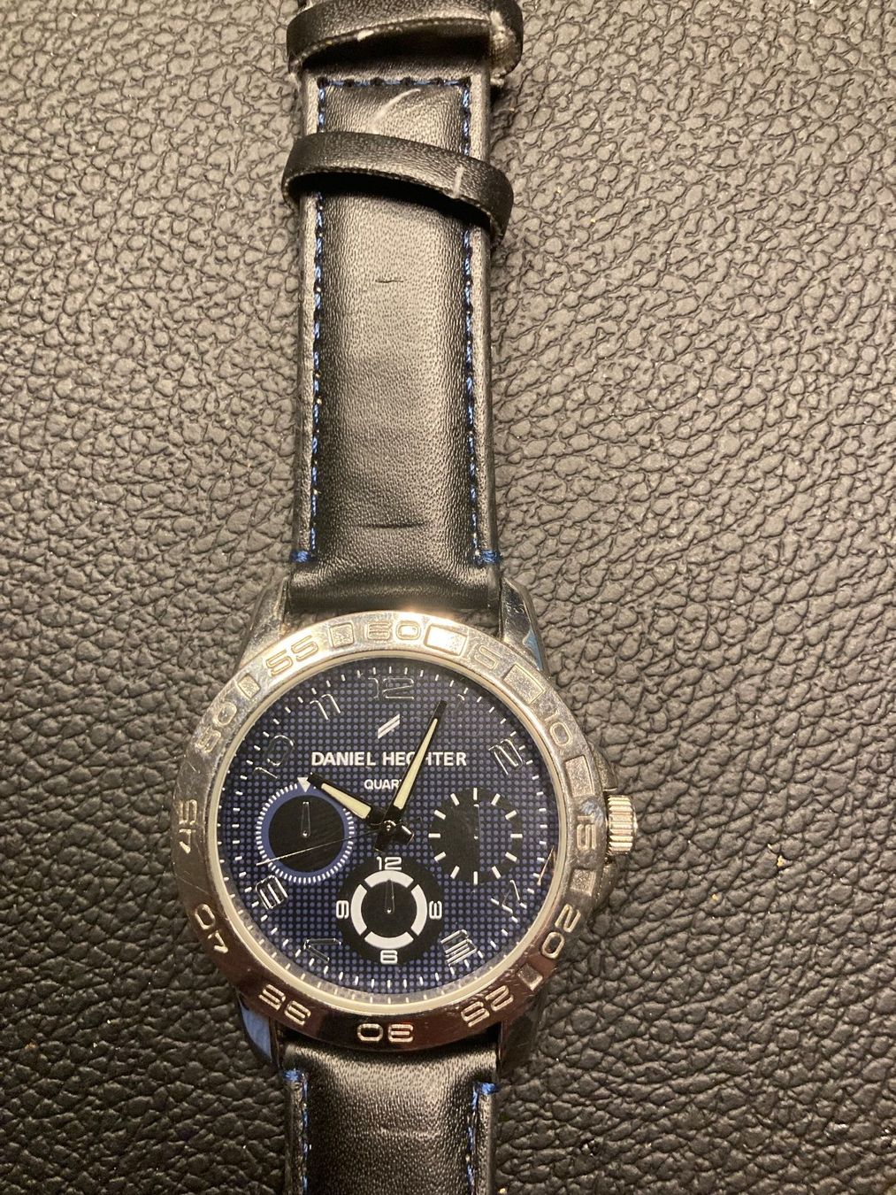 Daniel Hechter Orologi: Daniel Hechter Quartz – Difettoso da Wilderswil venduto da Feldbach