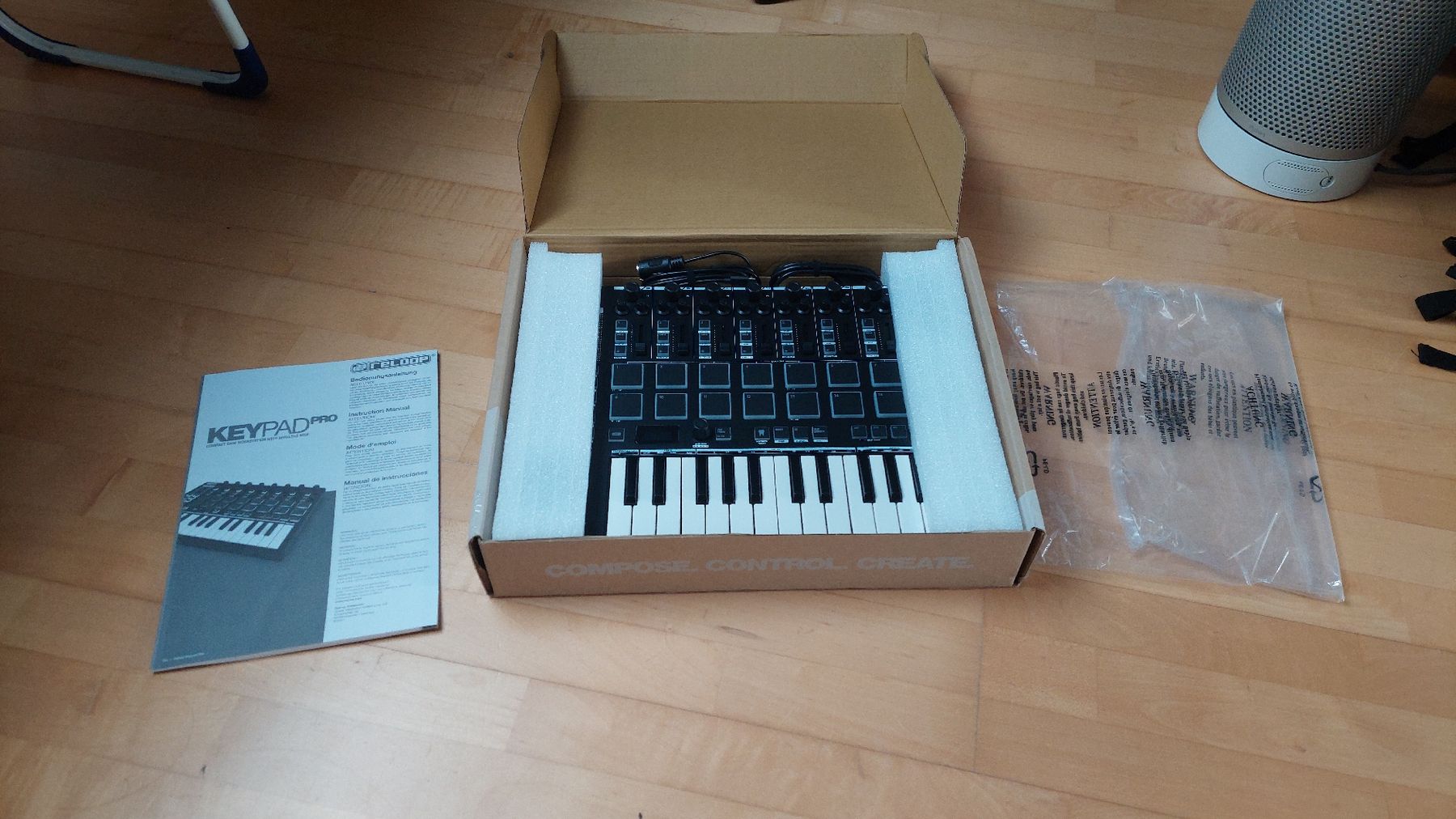 Strumenti musicali: Reloop Keypad Pro - neuwertig. inkl Kabel, Software & OVP – Nuovo (secondo la descrizione) da Arisdorf venduto da GoodJoice