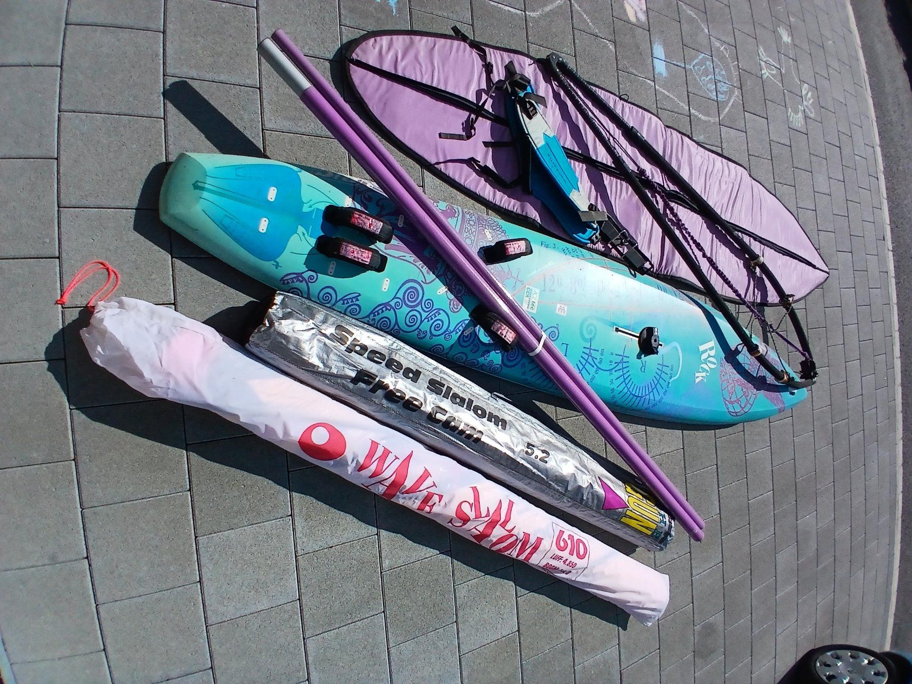 Bic Tavole da surf e di nuoto: Surfboard komplett mit Segeln – Usato da Windisch venduto da gemina