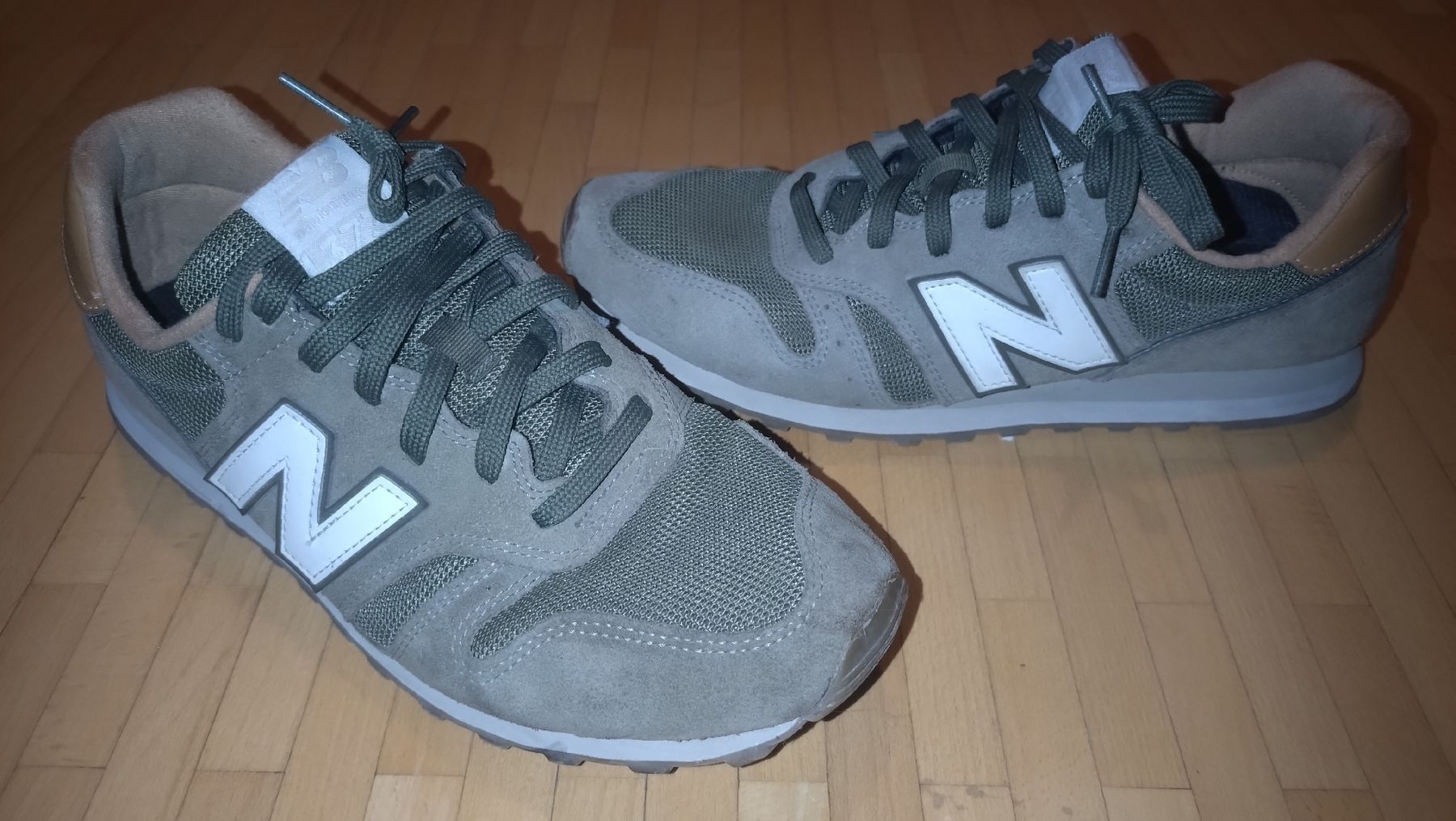 New Balance Chaussures hommes: Baskets New Balance ML373WR2 vert camouflage taille 44 TBE+ – D'occasion à Farvagny-le-Grand par LaCaverne