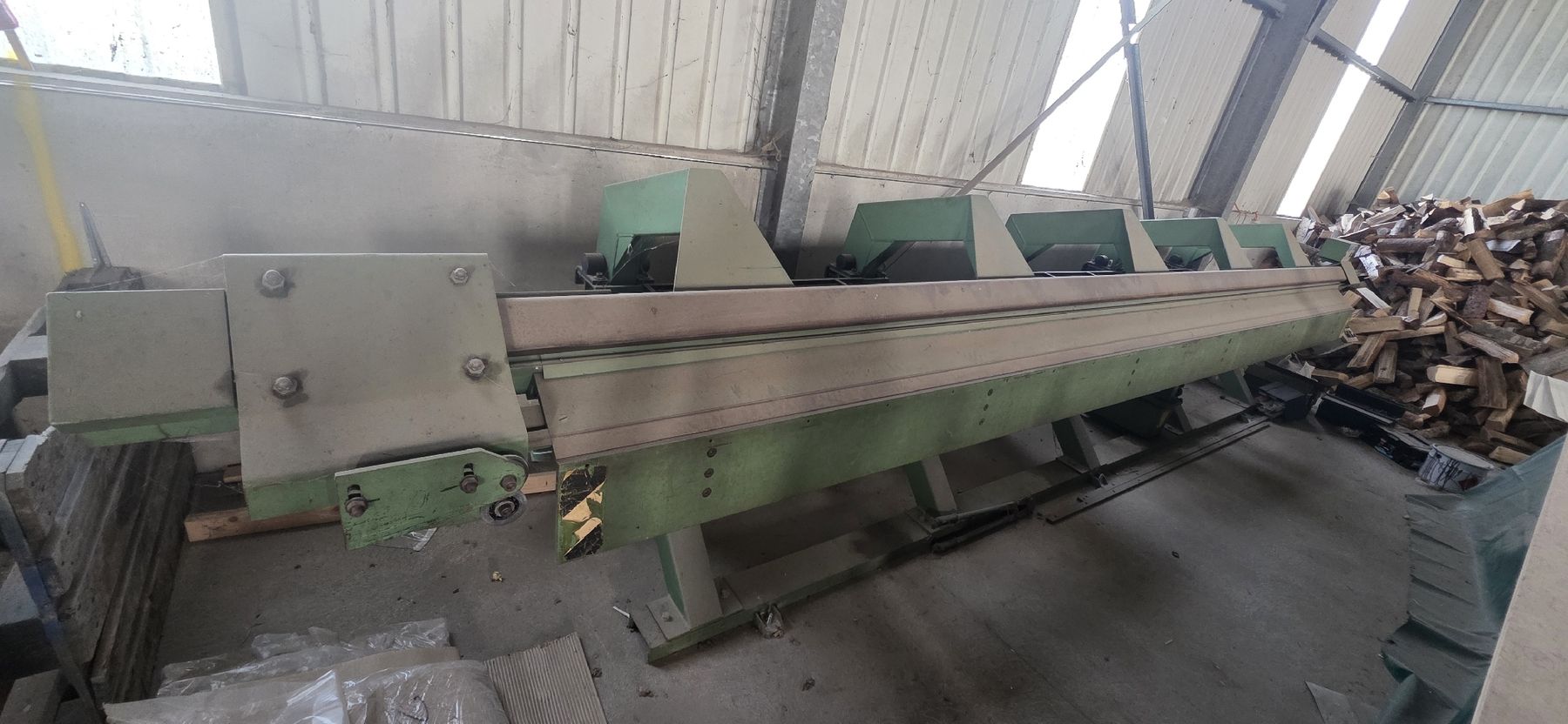 Tutte le macchine: Plieuse hydraulique/coupeuse long 6m – Usato da Yverdon-les-Bains venduto da BimBamBoom 2