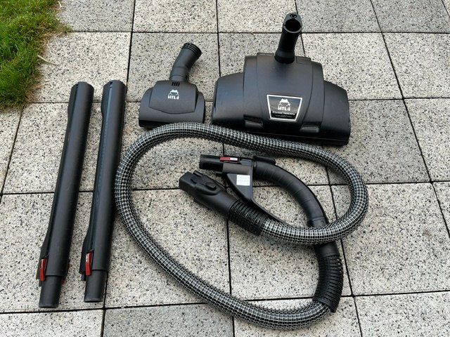 Hyla Staubsauger & Zubehör: Hyla Est Staubsauger – Gebraucht aus Thun von resgugger 1