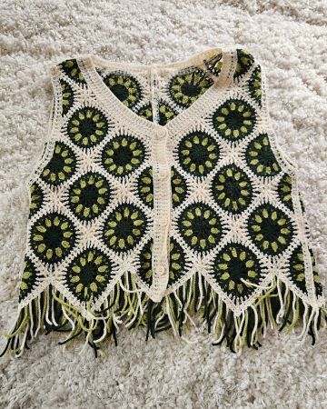 Florale Strickweste im Boho Style