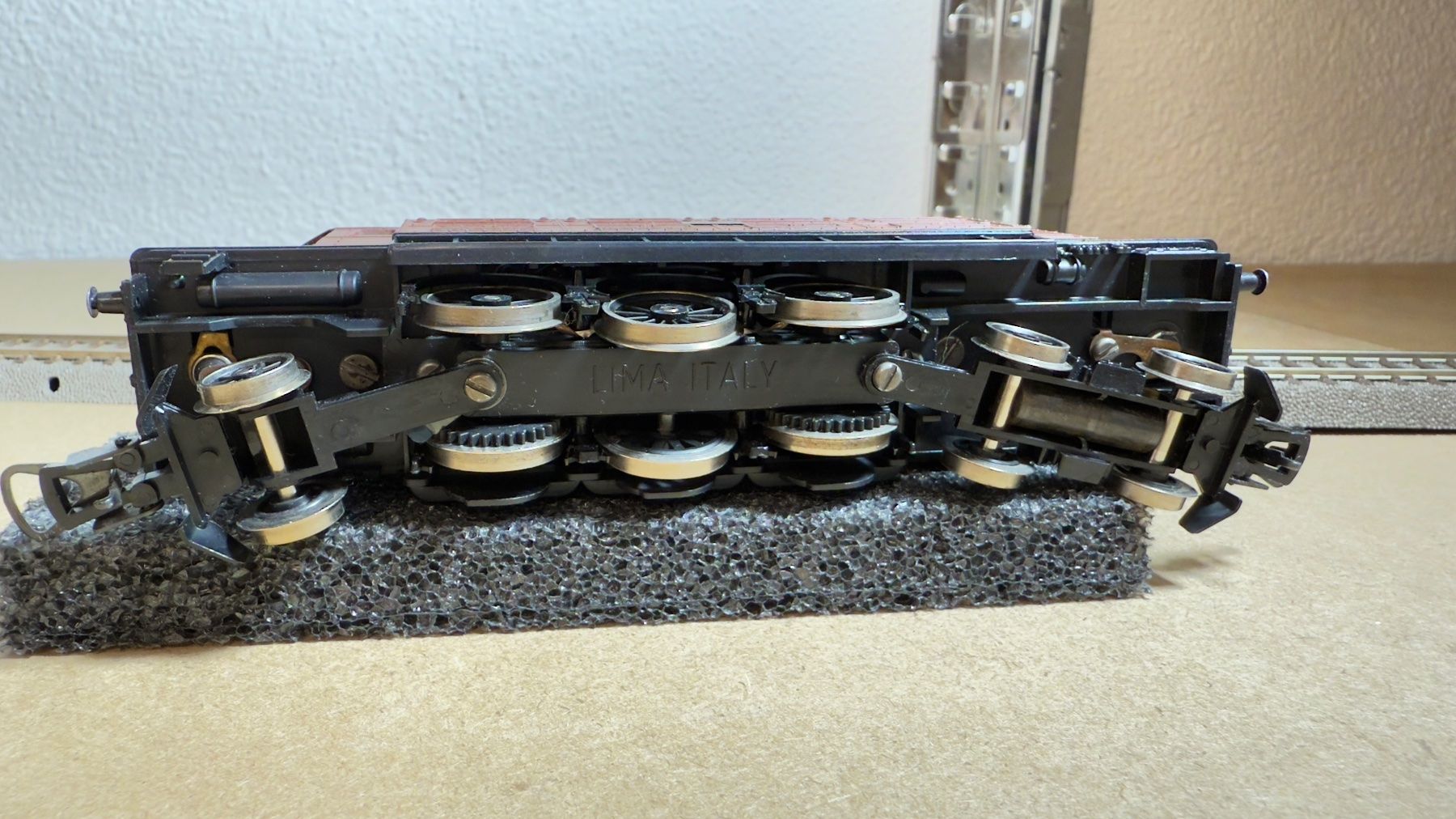 Lima Modellini di ferrovie: Lima E-Lok Ae 3/6 10698 H0 / DC – Usato da Windlach venduto da Kelebra 7