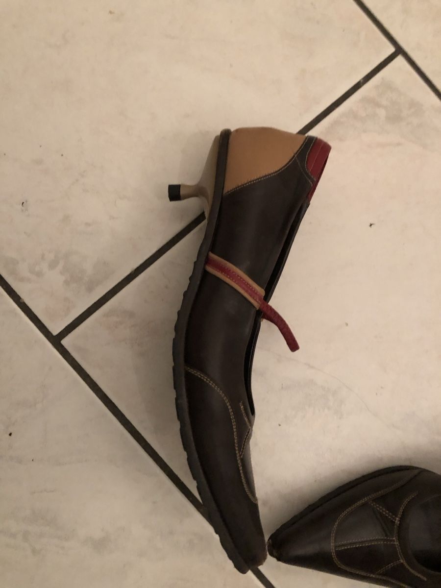 Scarpe da donna: Super bequemer Lederpumps – Usato da Solothurn venduto da Congela 1