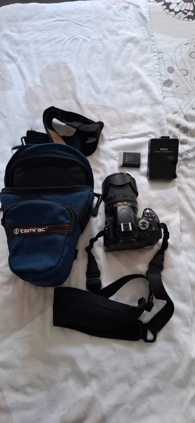 Nikon Kamera: Nikon D5100 Spiegelreflexkamera + Zubehör – Gebraucht aus Gelterkinden von heavensnotenough 1