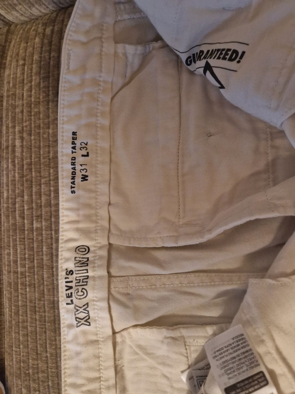 Levi's Hosen: Lewis Chino ecru 31/32 – Gebraucht aus Zürich von RoRo92