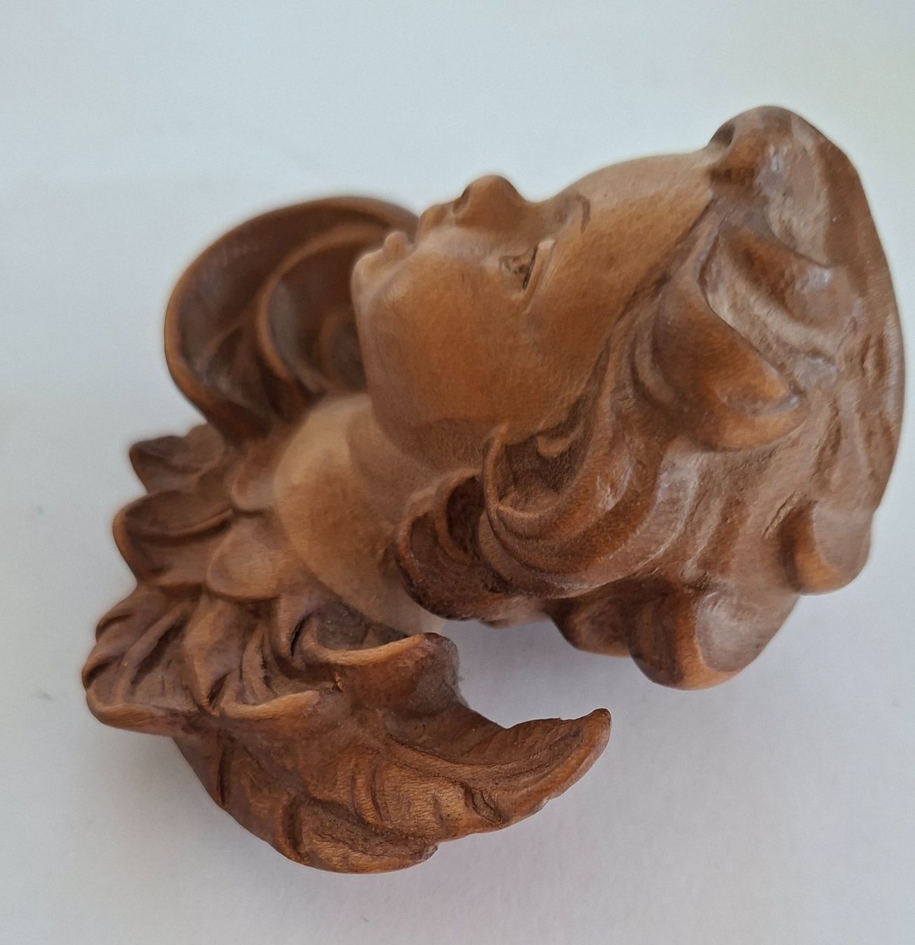 Statuette: Holz Engel Figur, Handgeschnitzt – Usato da Opfikon venduto da Diversamente 1