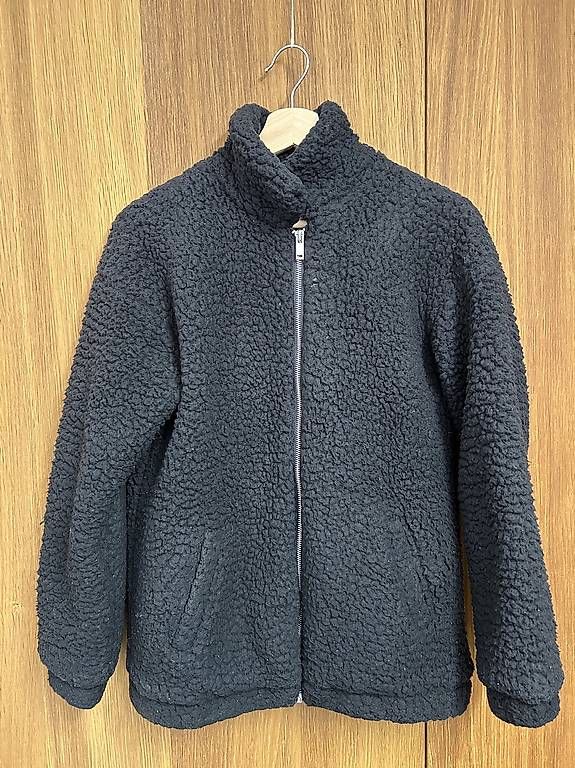 Giacche: schwarze Teddyjacke – Usato da Gais venduto da T_iziana