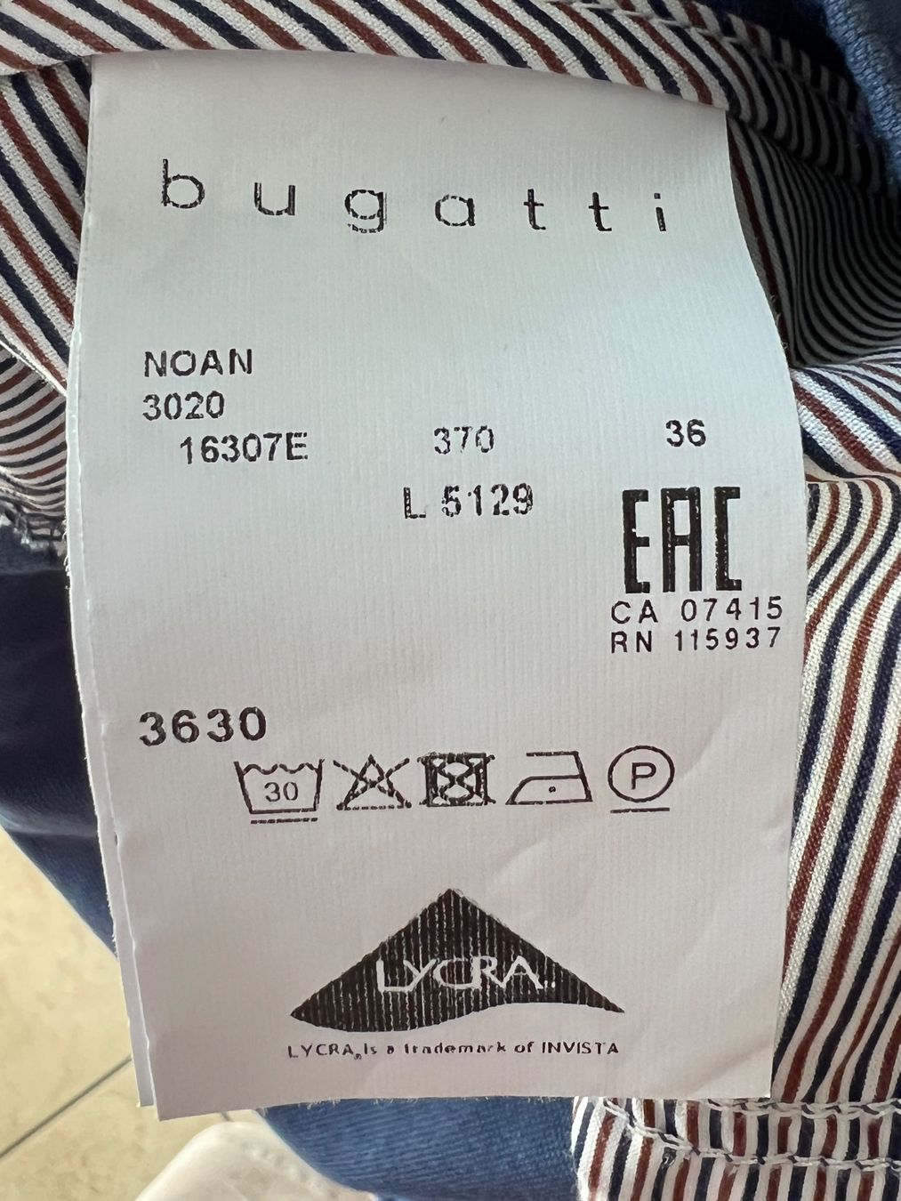 Pantalons: Hose lang Bugatti Grösse 36 – D'occasion à Brunnen par Bonitoman 2