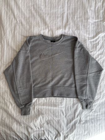 Nike short female sweatshirt XS 
