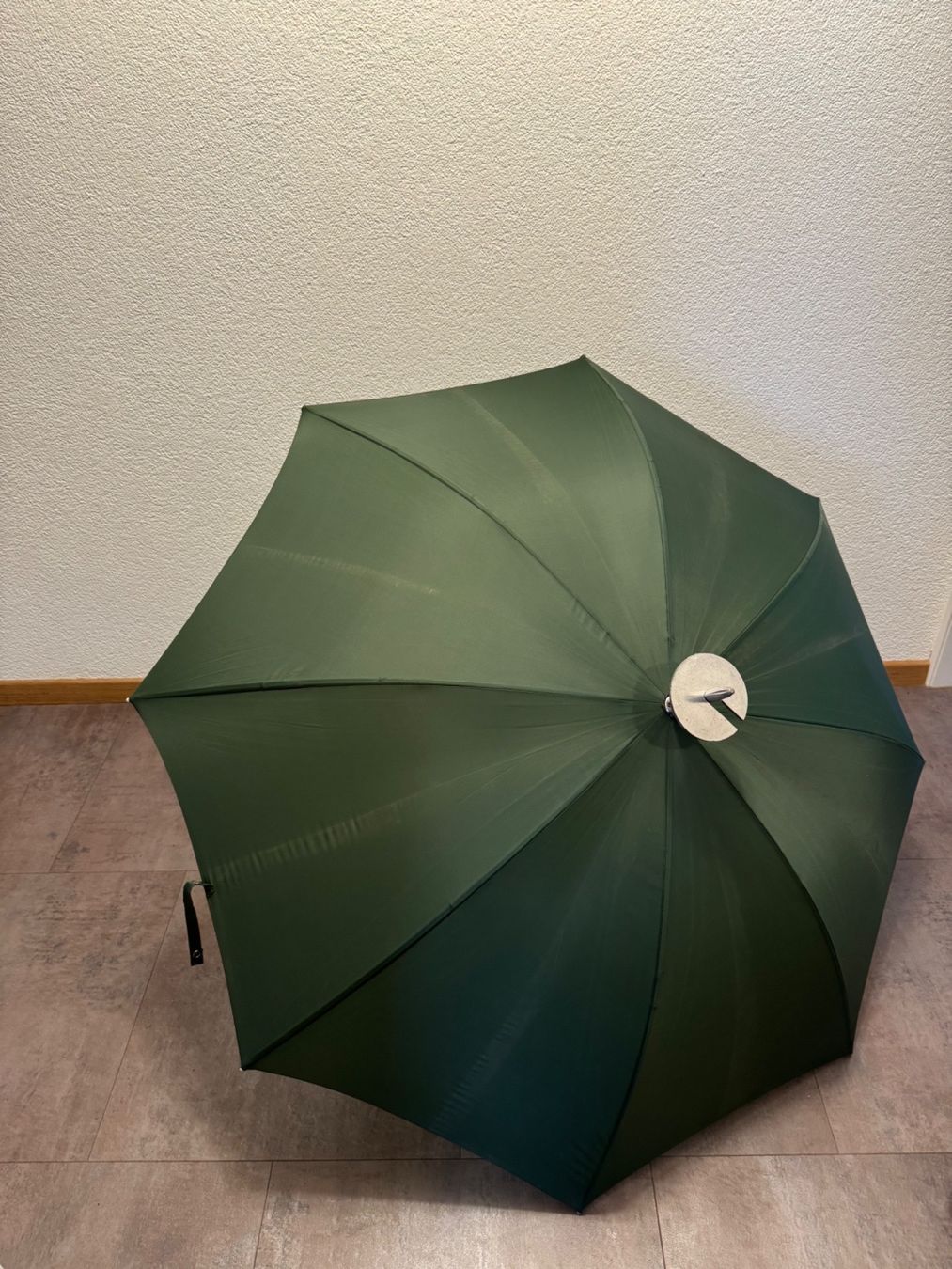 Ombrelli: SITZREGENSCHIRM VINTAGE – Usato da Herzogenbuchsee venduto da zukerka 2