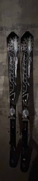 Skis: Völkl Attiva Damenskis, 161cm – Gebraucht aus Zürich von Nia_S