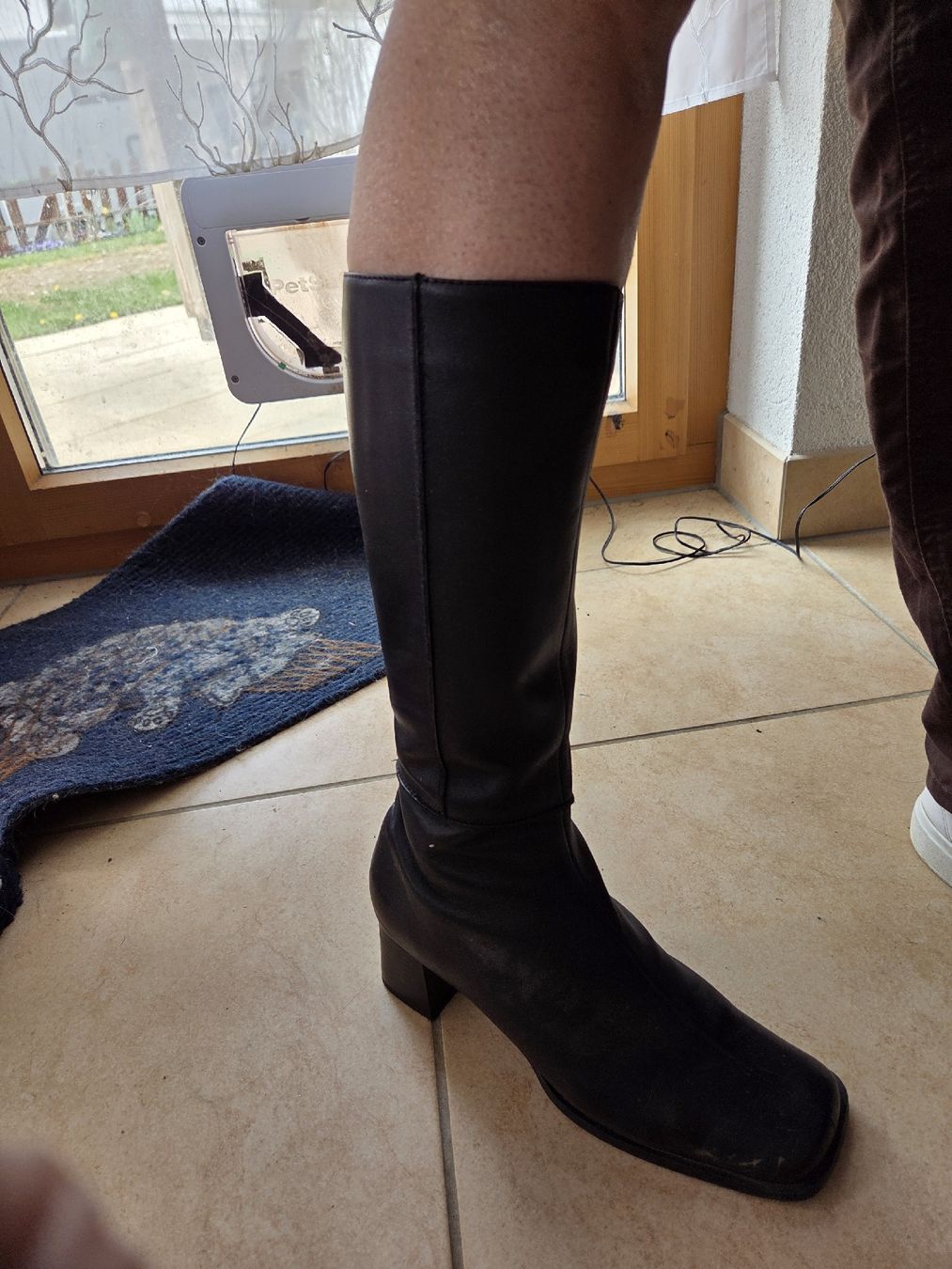 Scarpe da donna: Bottes noires aspect cuir - Gr. 39 – Usato da Courtelary venduto da Chauvesouris 3