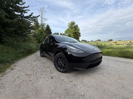 Tesla Model Y / RWD / EAP / AHK