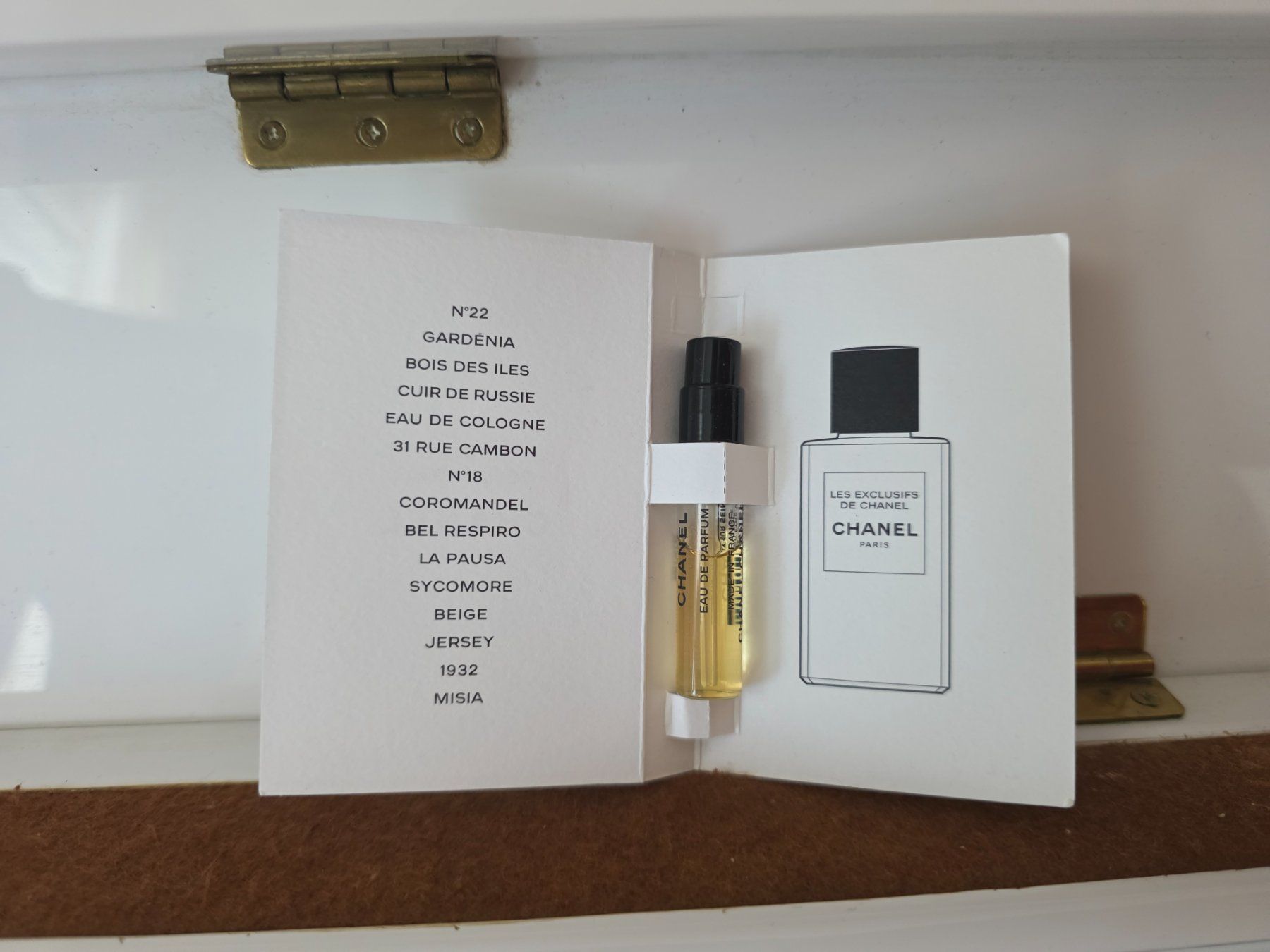Chanel Profumi & Eau de Toilette: Chanel - Misia - 1.5ml – Usato da Winterthur venduto da FragranceLUXE