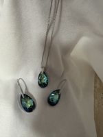 Parure collier et boucles d'oreilles cristal bleu neuf