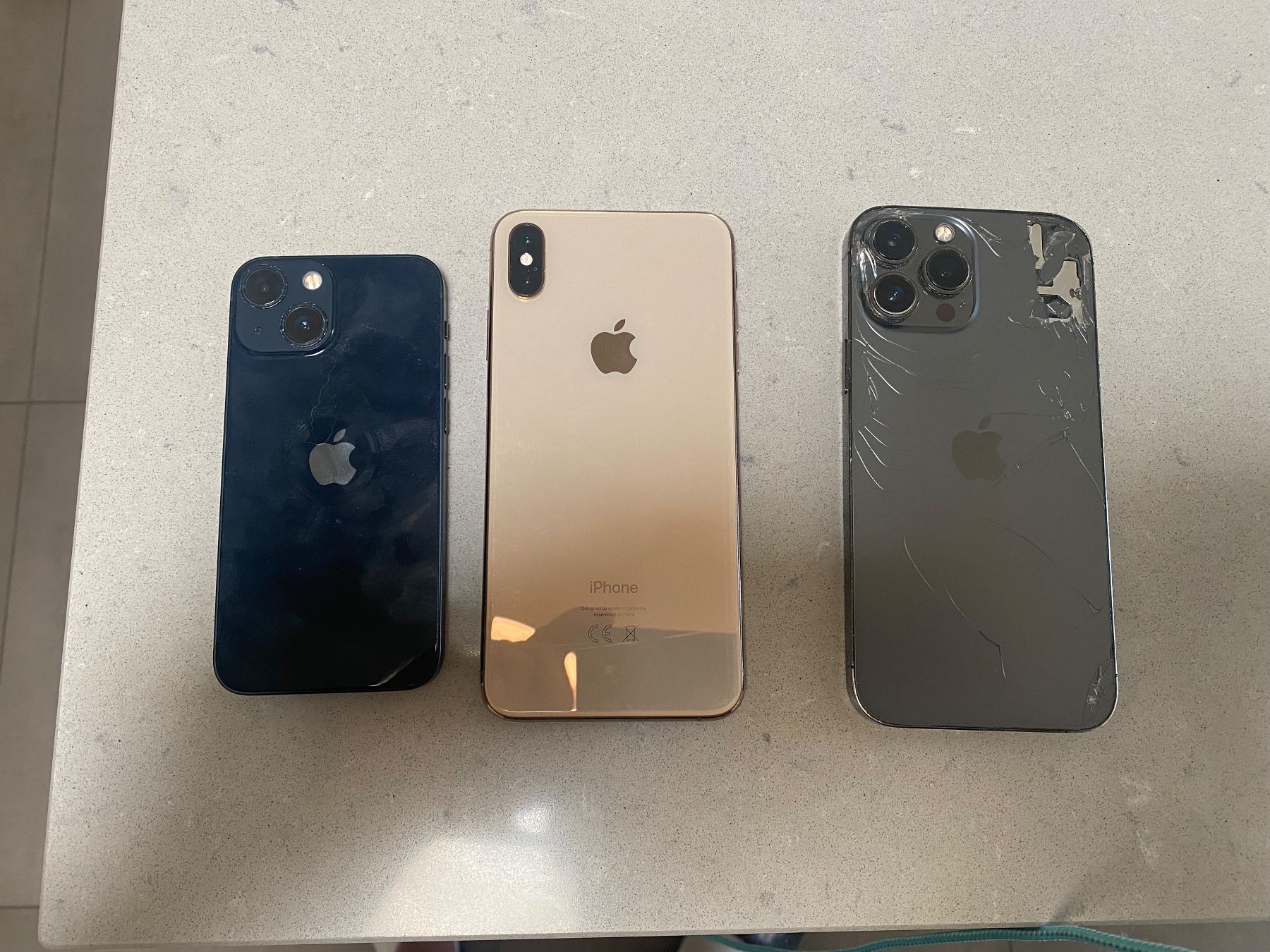 Apple Handys / Smartphones: 3 IPhones Defekt – Gebraucht aus Zürich von dom_g5nv