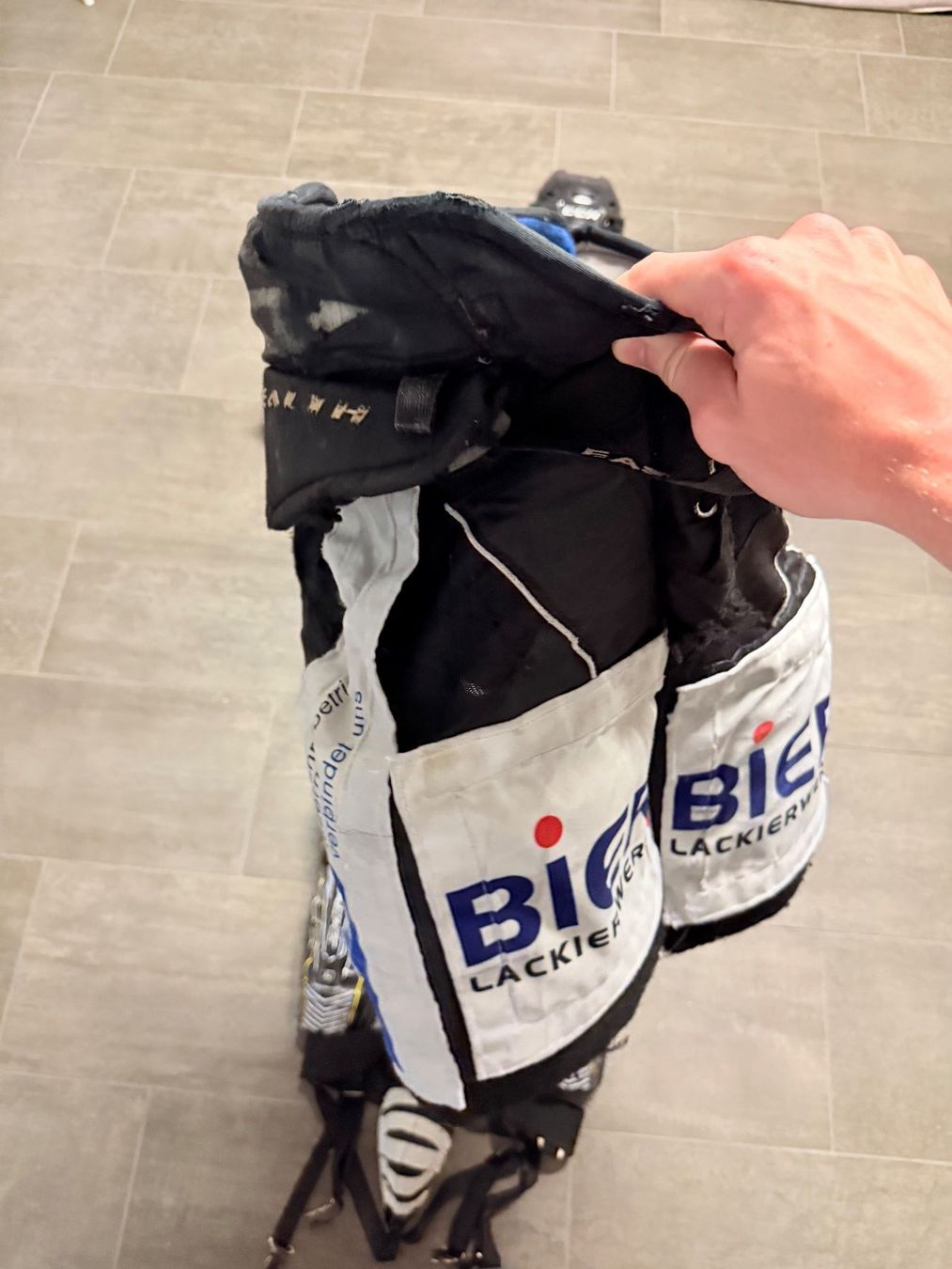 Bauer Protections: Komplette Eishockeyausrüstung – D'occasion à Nürensdorf par Hlen 3