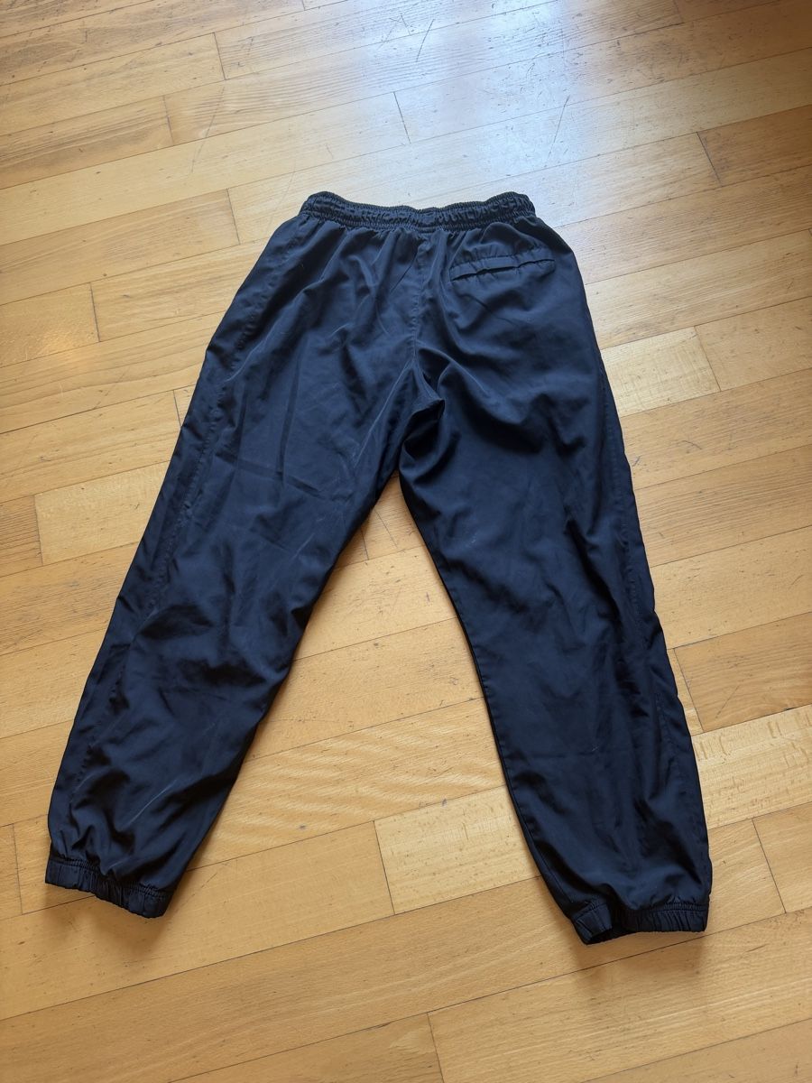 Nike Hosen: Nike Trackpants  – Gebraucht aus Zollikerberg von fin_5lzz 1