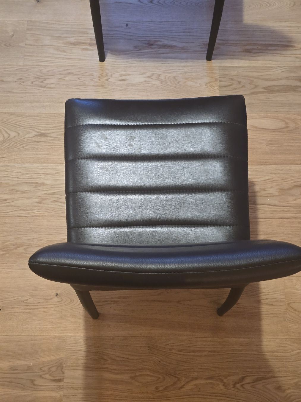 Chaises: Eszimmer Stuhl Dunkelbraun 2x – D'occasion à Liestal par 08150815