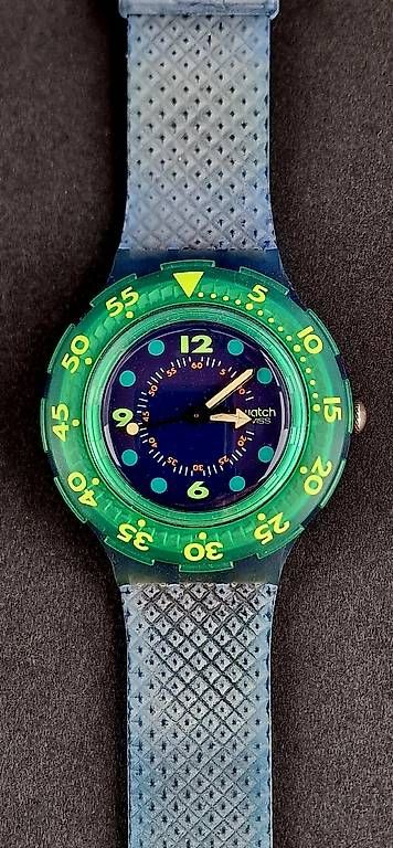 Montres: Swatch Scuba 200 Blue Moon SDC100C – D'occasion à Bassersdorf par Zwoebschi 1